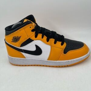 👞 Nike Kids Air Jordan 1 Mid Taxi GS- SZ 6.5Y -554725-701 Yellow Black Sneakers